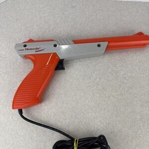 Original 1985 Orange Nintendo NES Zapper Duck Hunt Gun-Tested Trigger